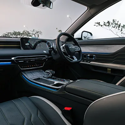 15 cm Headroom, 15 cm Legroom, and 486L Luggage Space