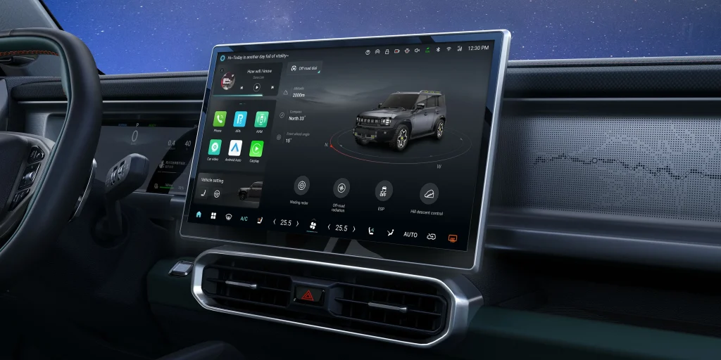 15.6" High-resolution Color Touchscreen
